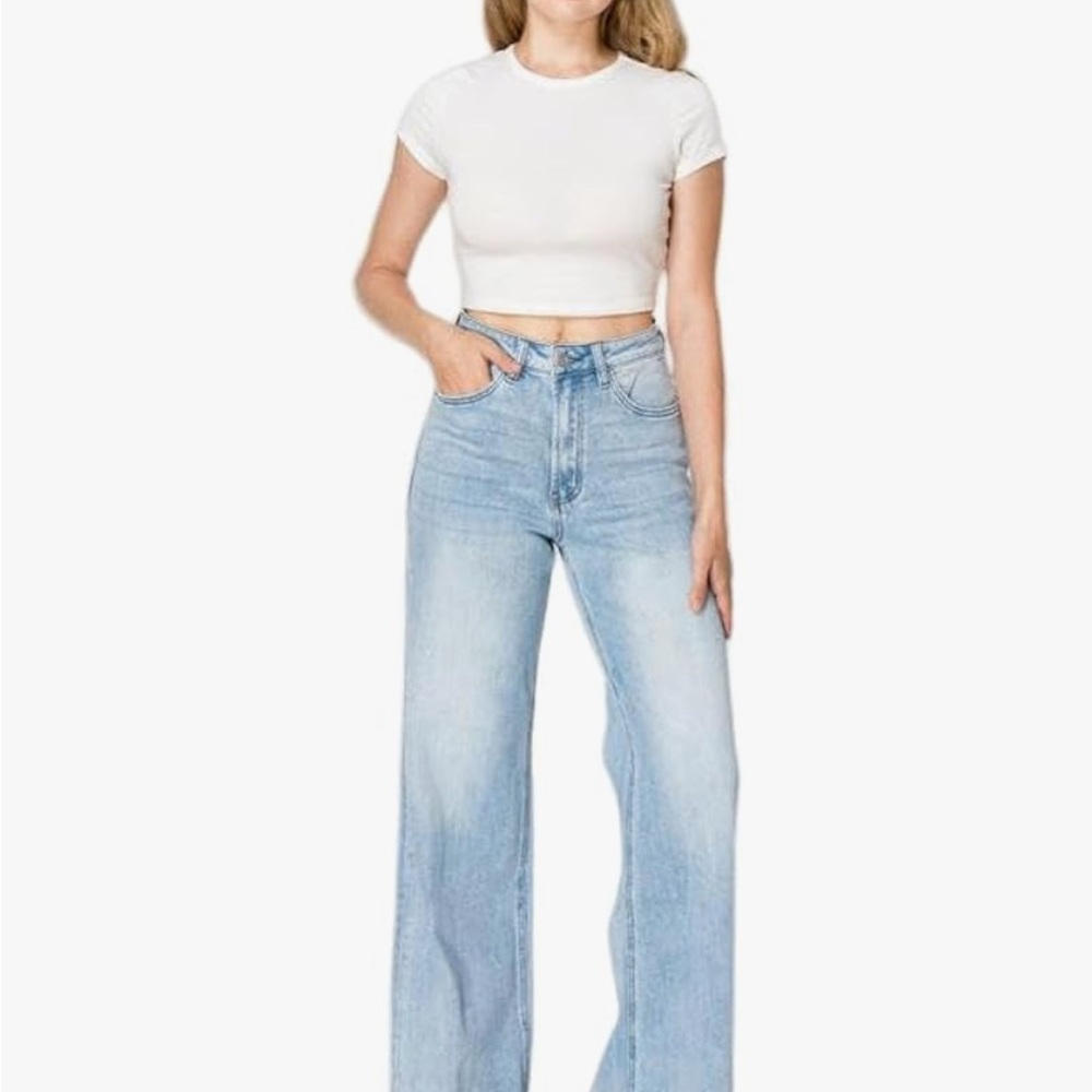 Women's Light Blue Jeans
